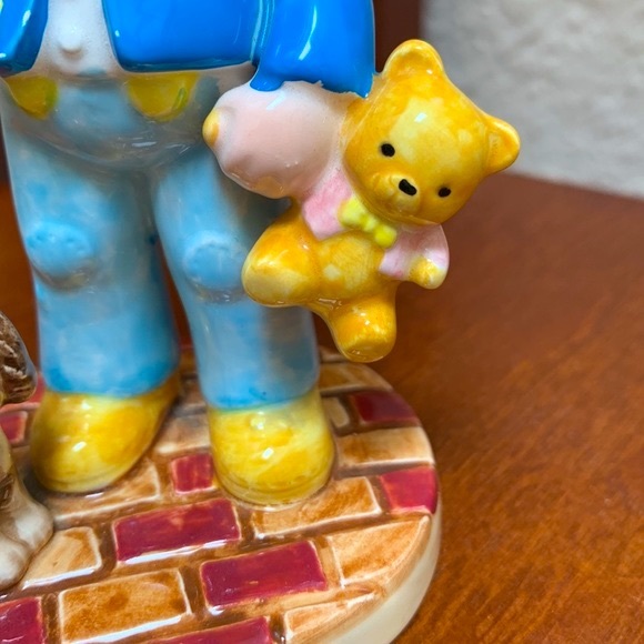 🔹1981 Joan Walsh Anglund Porcelain Figurine Teddy Bear Boy Statue Puppy - Picture 3 of 7